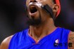 NBA面具之谜：球员佩戴防护装备的背后原因与赛场影响